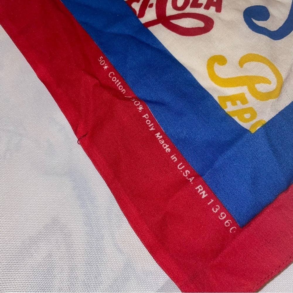 🥤Vintage Pepsi bandanna, scarf, handkerchief - Picture 7 of 9